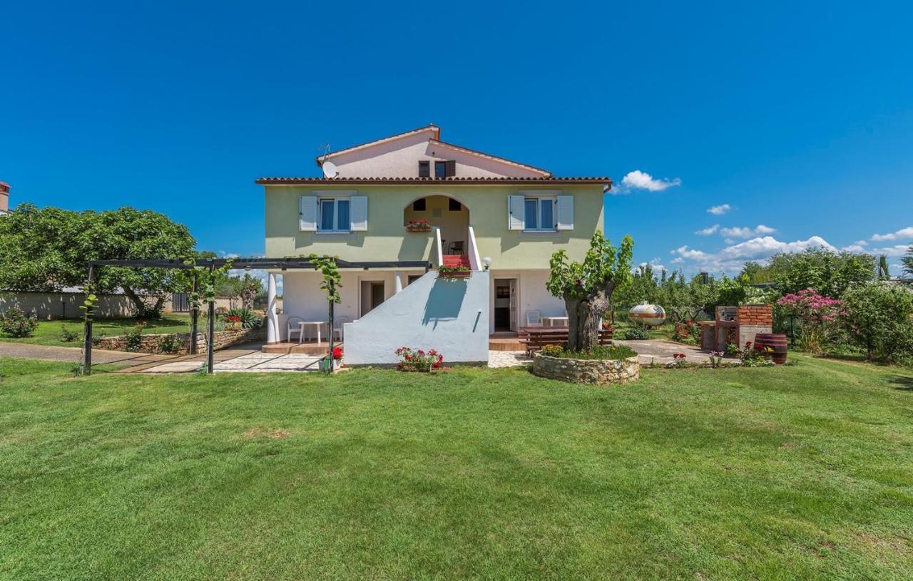 Apartments Stanko Фажана Екстер'єр фото