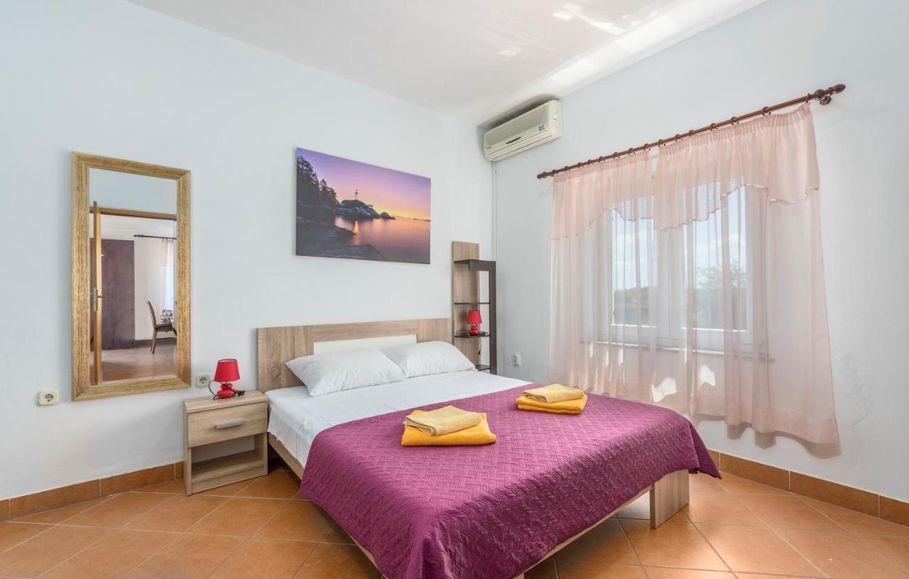 Apartments Stanko Фажана Екстер'єр фото