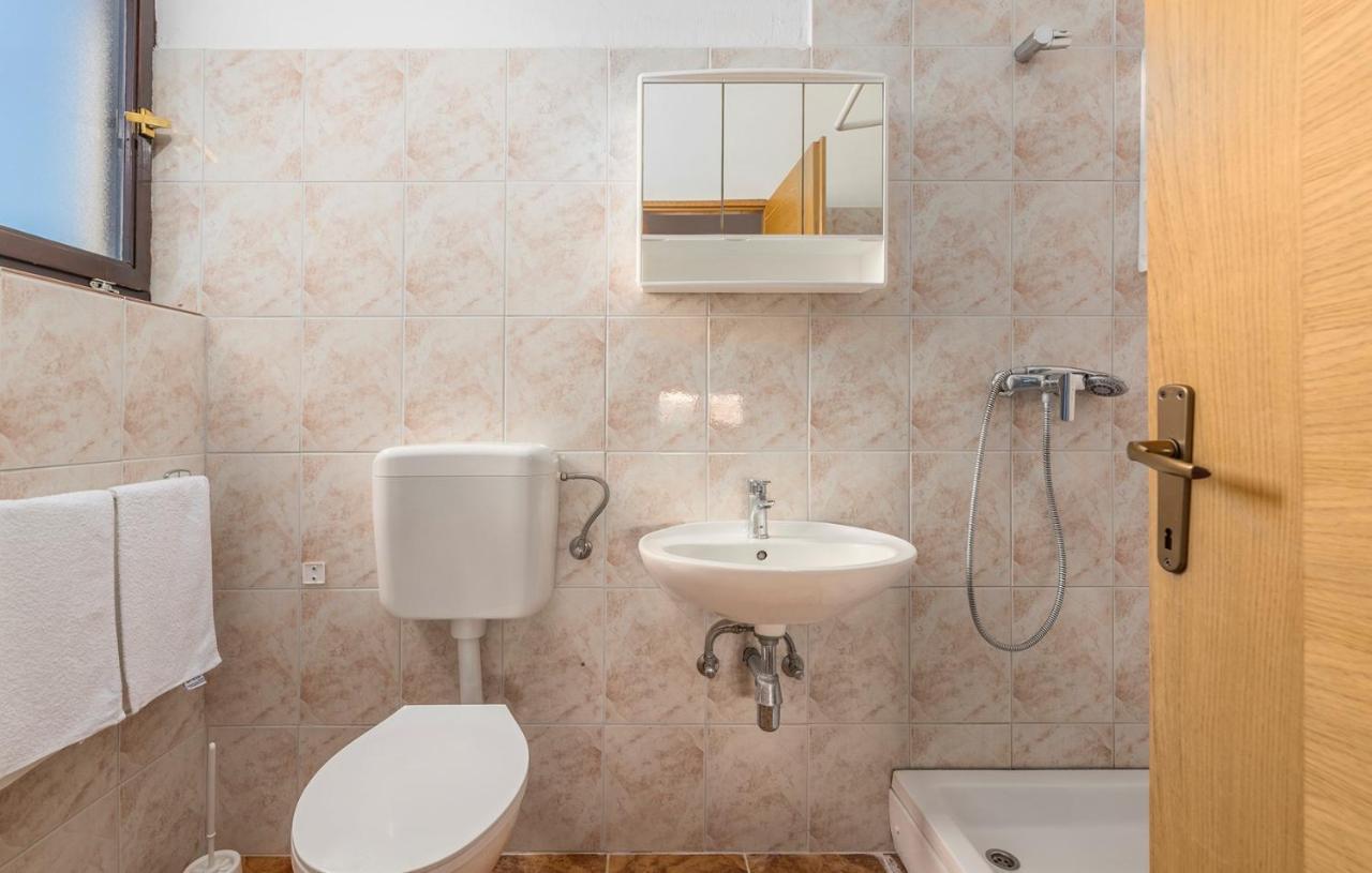 Apartments Stanko Фажана Екстер'єр фото