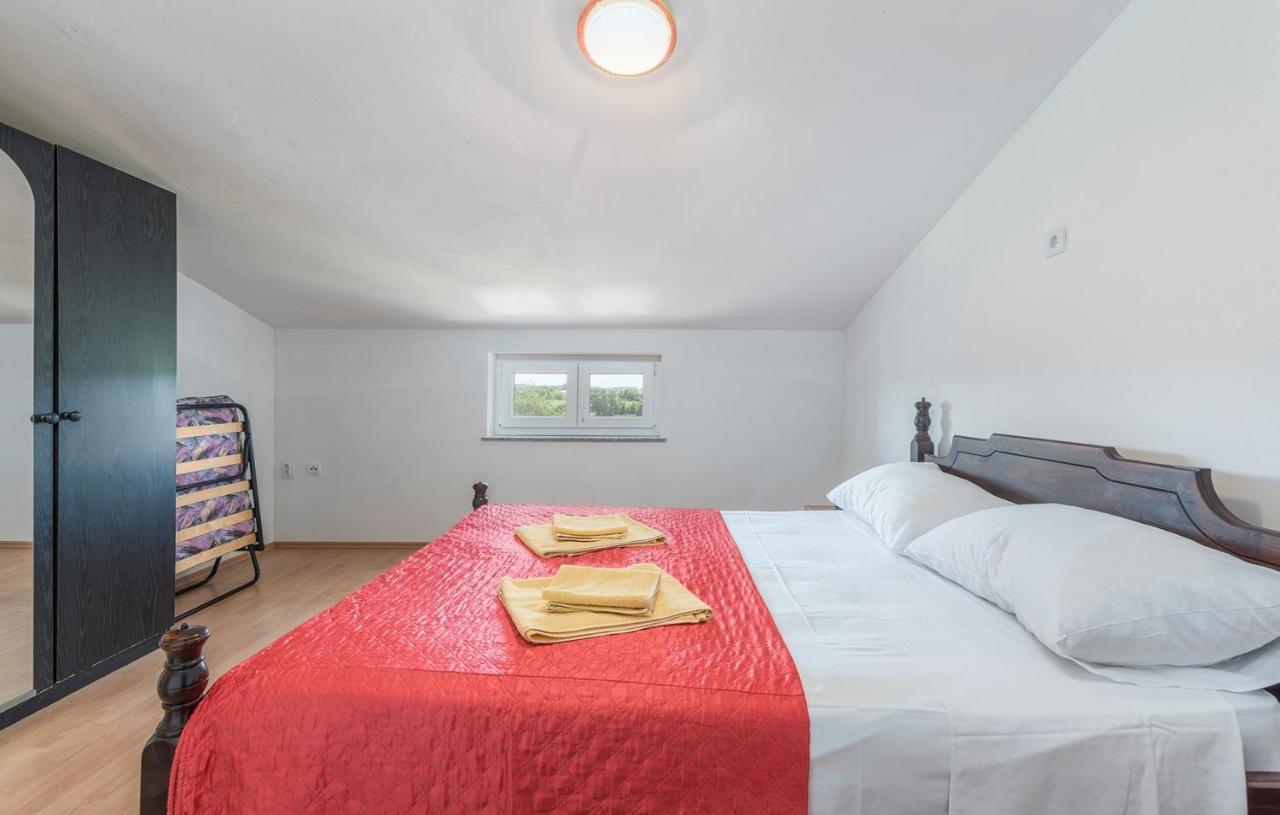 Apartments Stanko Фажана Екстер'єр фото