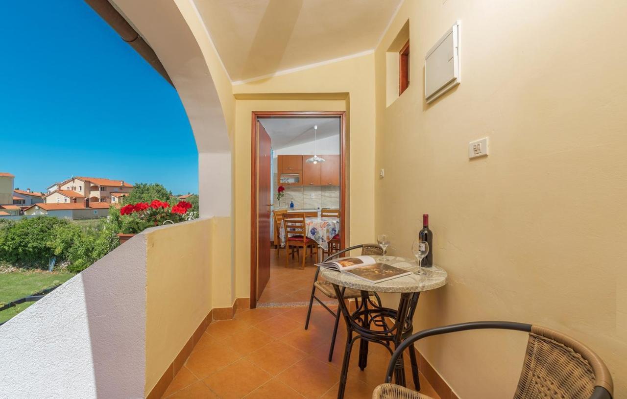 Apartments Stanko Фажана Екстер'єр фото